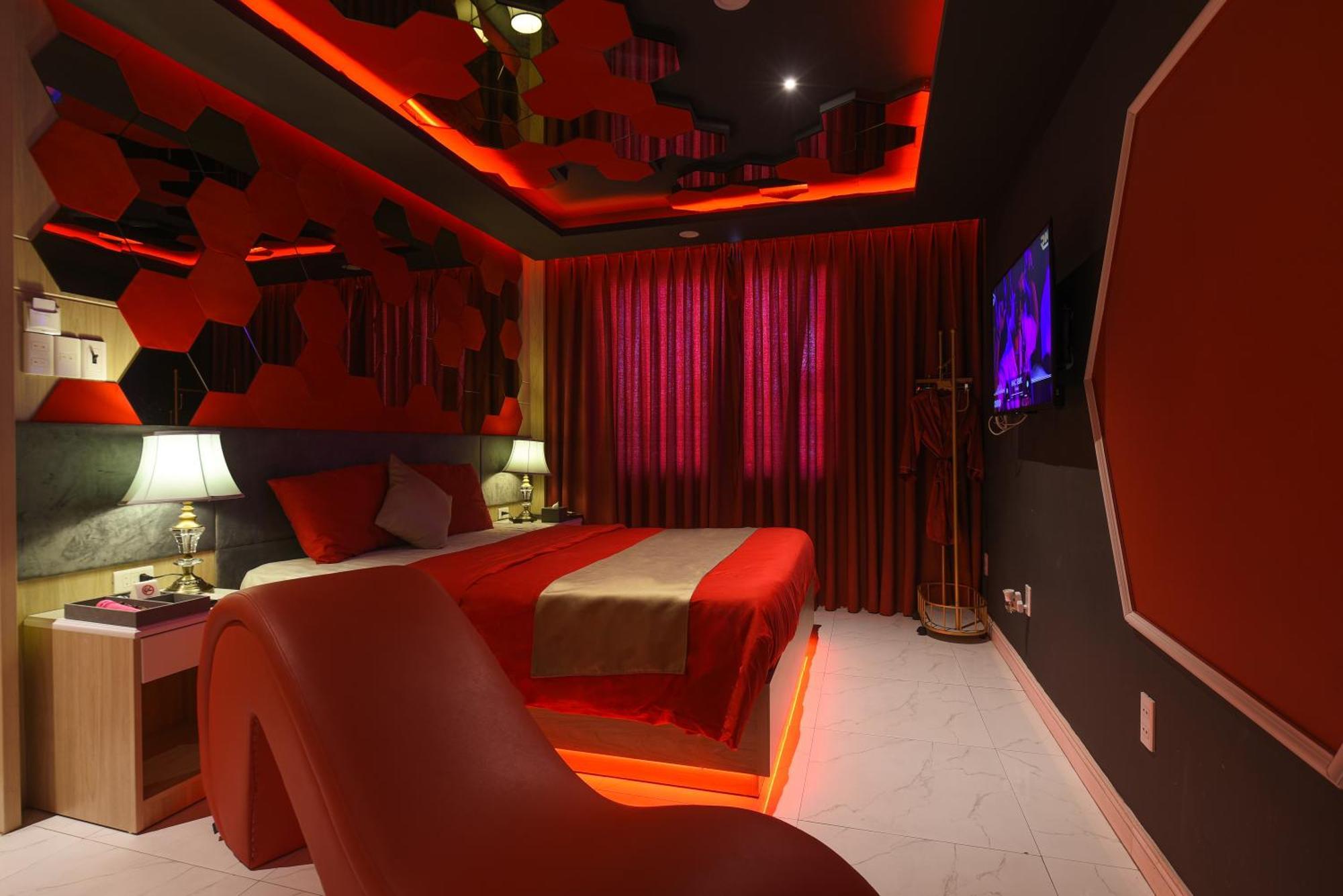 Hotel Chiic House 1 - Khach San Tinh Yeu Da Nang Zewnętrze zdjęcie