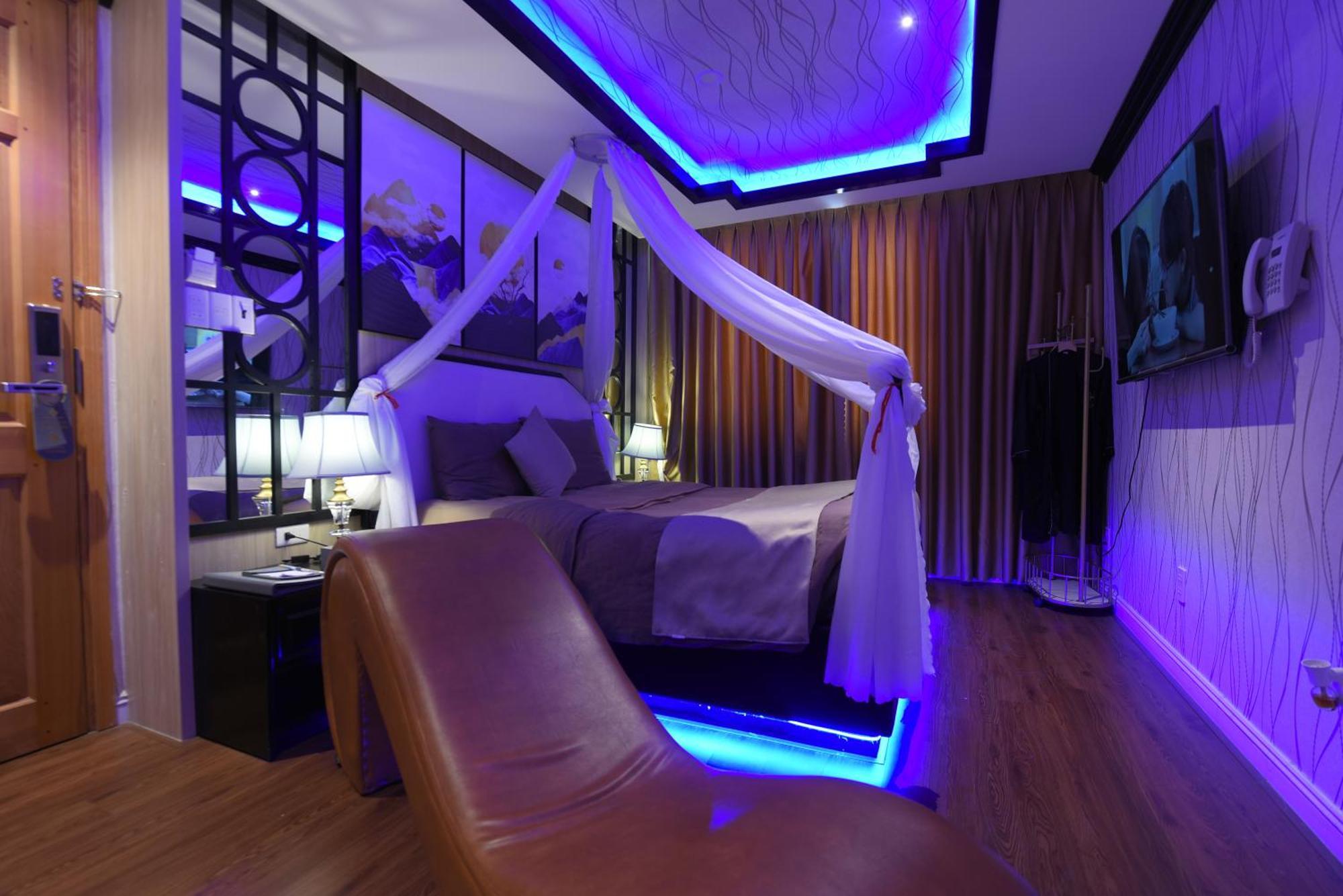 Hotel Chiic House 1 - Khach San Tinh Yeu Da Nang Zewnętrze zdjęcie